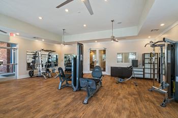 24-Hour Live Fit Health Hub